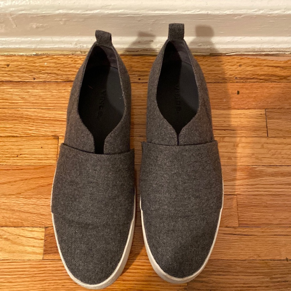 Size 8 womens Vince slip-on sneakers